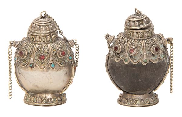 DUE SNUFF-BOTTLES, PROBABILMENTE INDIA INIZI XX SECOLO