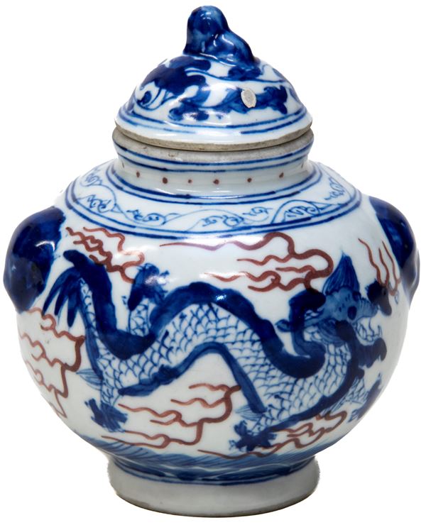 PICCOLA POTICHE IN PORCELLANA, CINA PERIODO QING