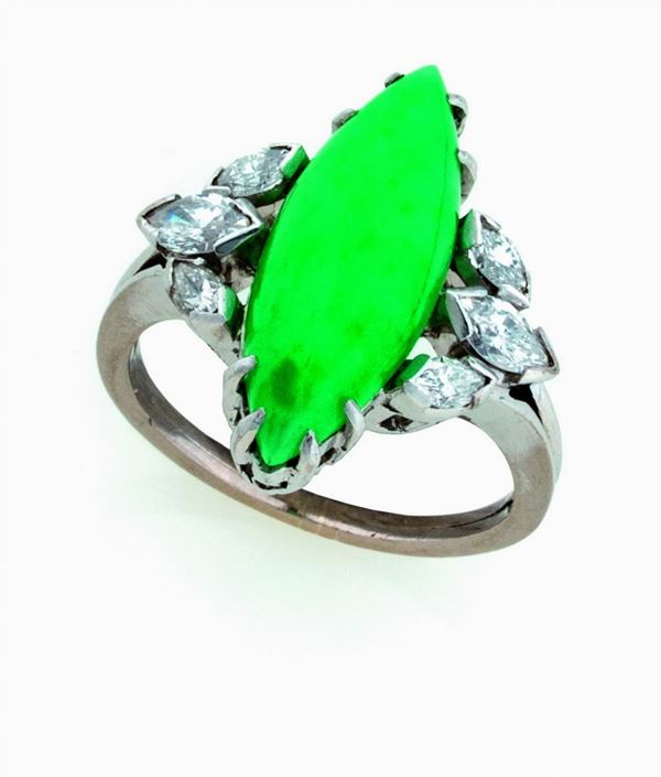 ANELLO CON GIADA E DIAMANTI