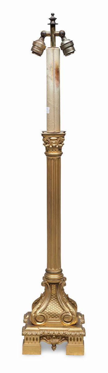 LUME DI STILE NEOCLASSICO