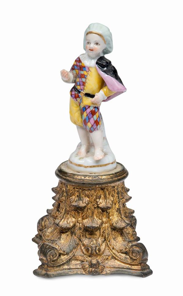 FIGURA DI PULCINELLA IN PORCELLANA