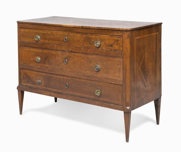 COMMODE IN RADICA DI NOCE DEL SETTECENTO