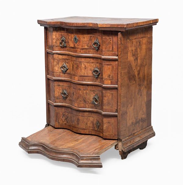 COMMODE INGINOCCHIATOIO VENETA DEL SETTECENTO