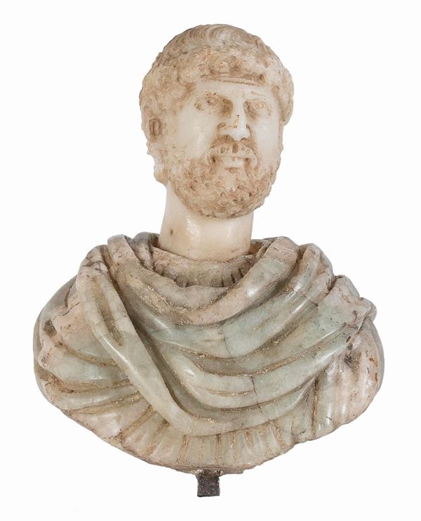 PICCOLO BUSTO IN ONICE VERDE
